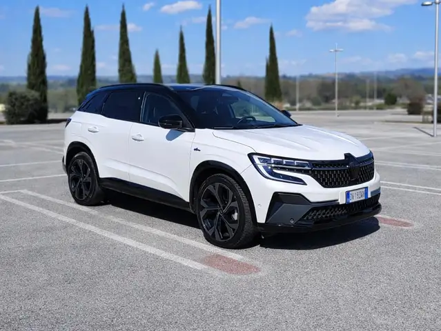 Renault Austral Austral 2023 1.2 E-Tech full hybrid Iconic Esprit