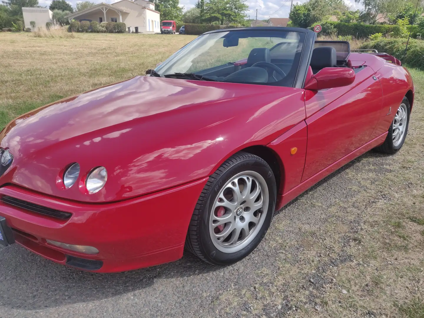 Alfa Romeo Spider Rouge - 1