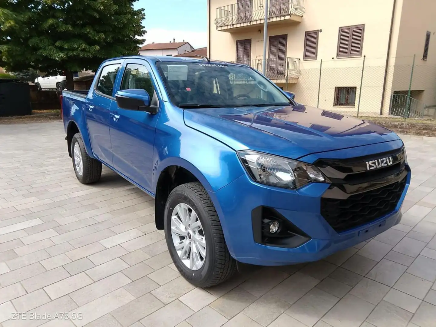 Isuzu D-Max N60 1.9 aut. Crew BB+ Cab Azul - 2