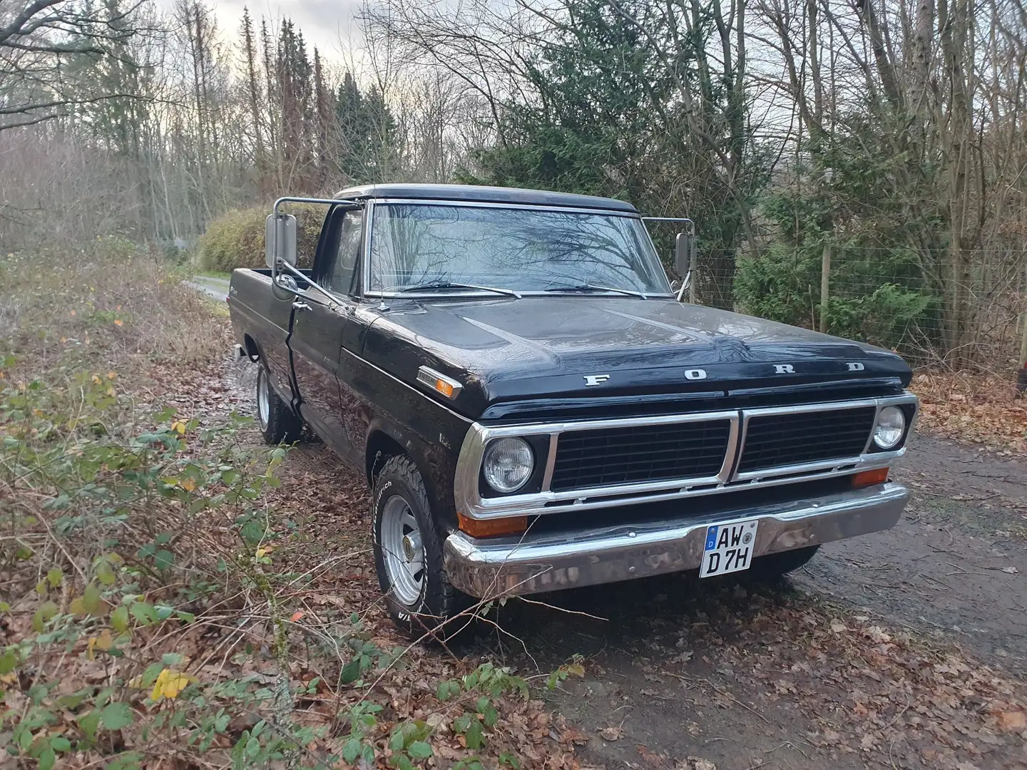 Ford F 100 Noir - 2