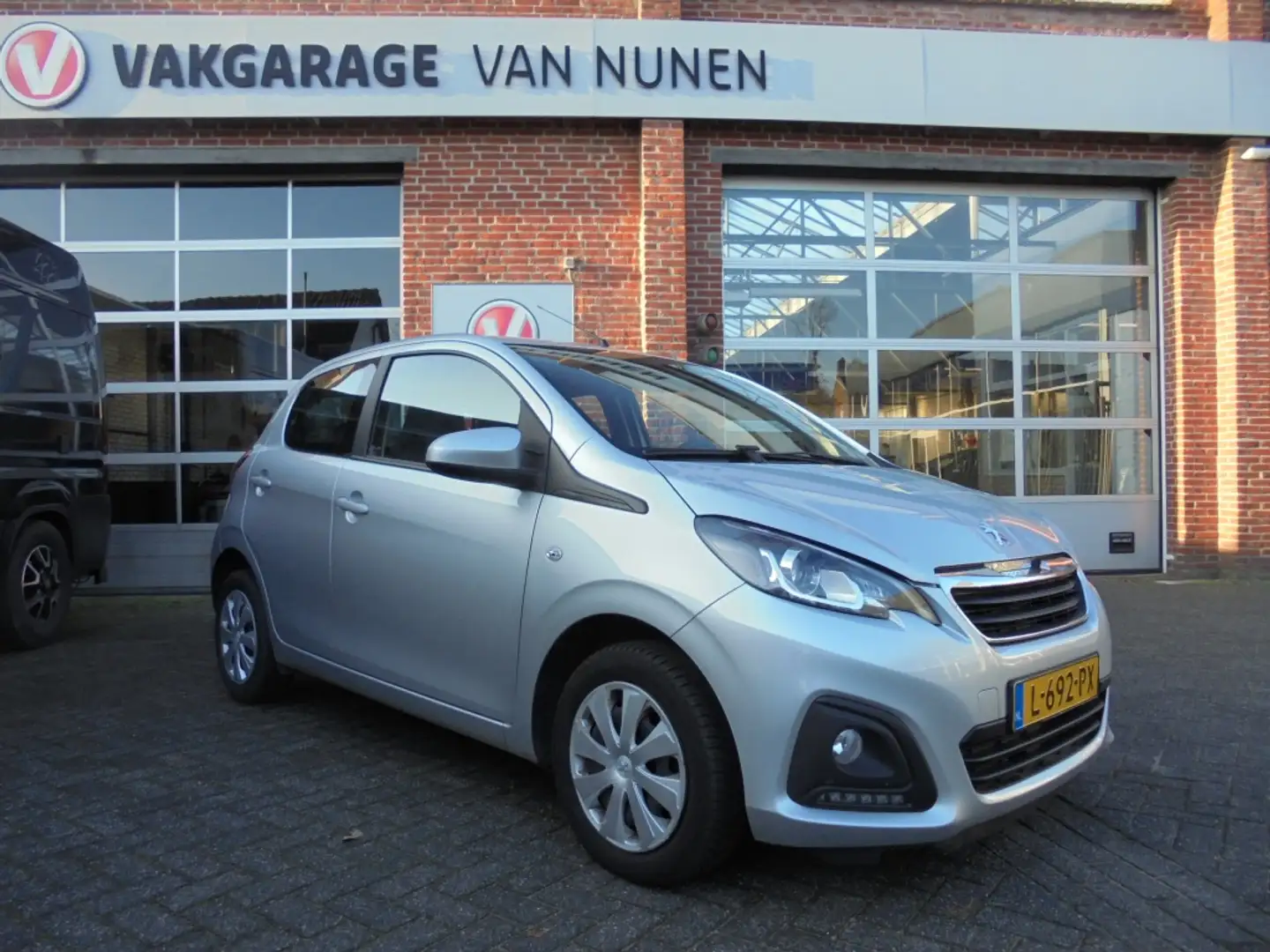 Peugeot 108 1.0 e-VTi Active||Airco||Rijklaar|| Grau - 1
