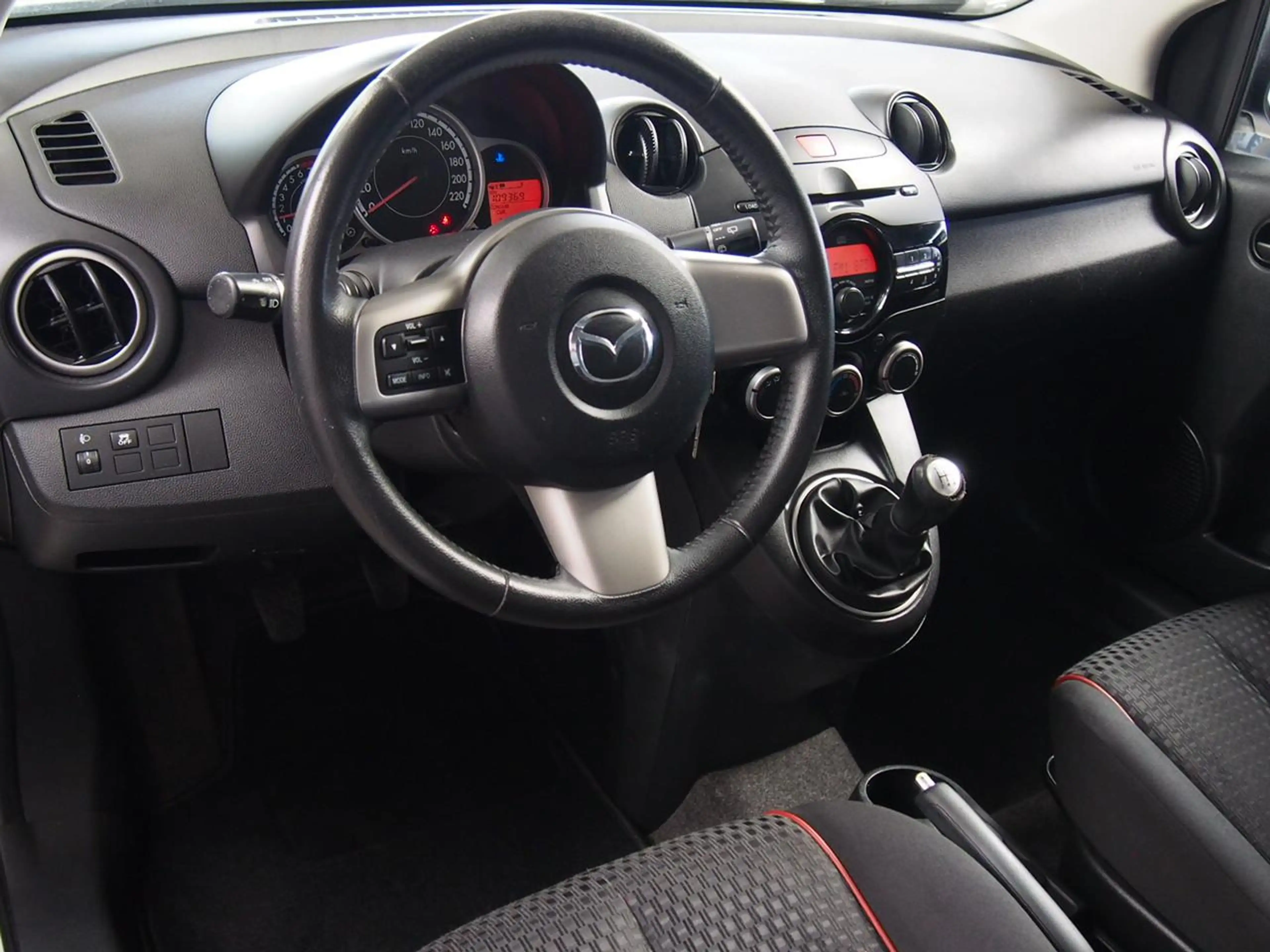 Mazda 2 1.3 GT-L Airco (APK:Nieuw) Incl.Garantie — photo 6