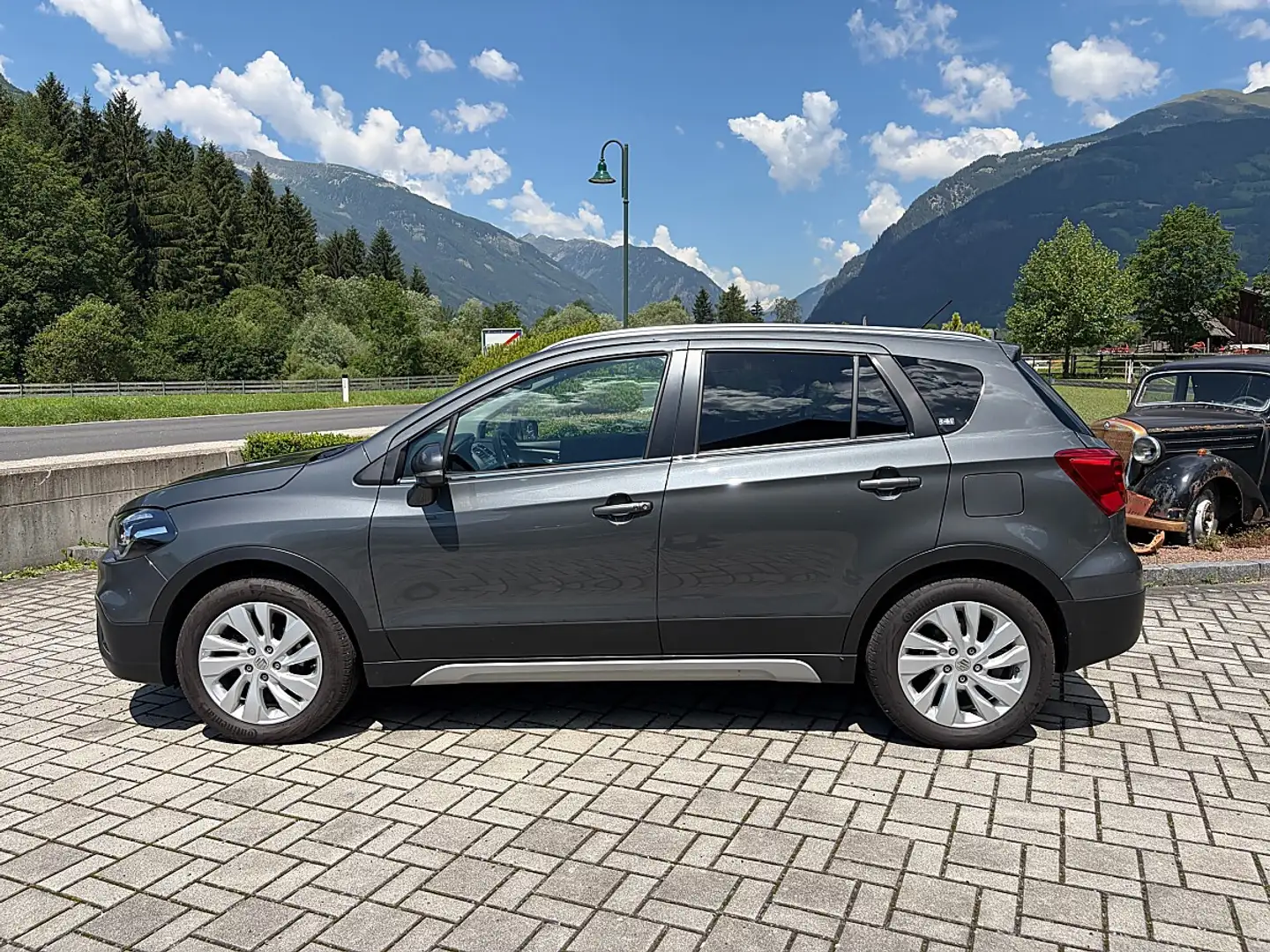 Suzuki SX4 S-Cross 1.4 Boosterjet AllGrip Flash 4x4 Grau - 2