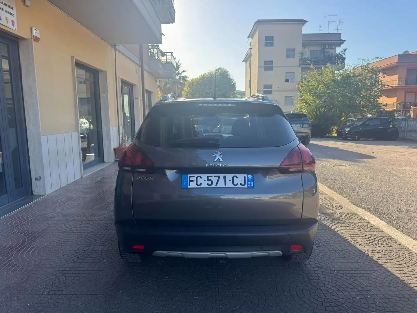 Peugeot 2008 2008 1.5 bluehdi Allure s UFFICIALE PEUGEOT Gris - 2