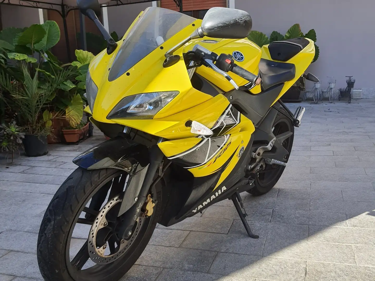 Yamaha YZF-R125 Żółty - 1
