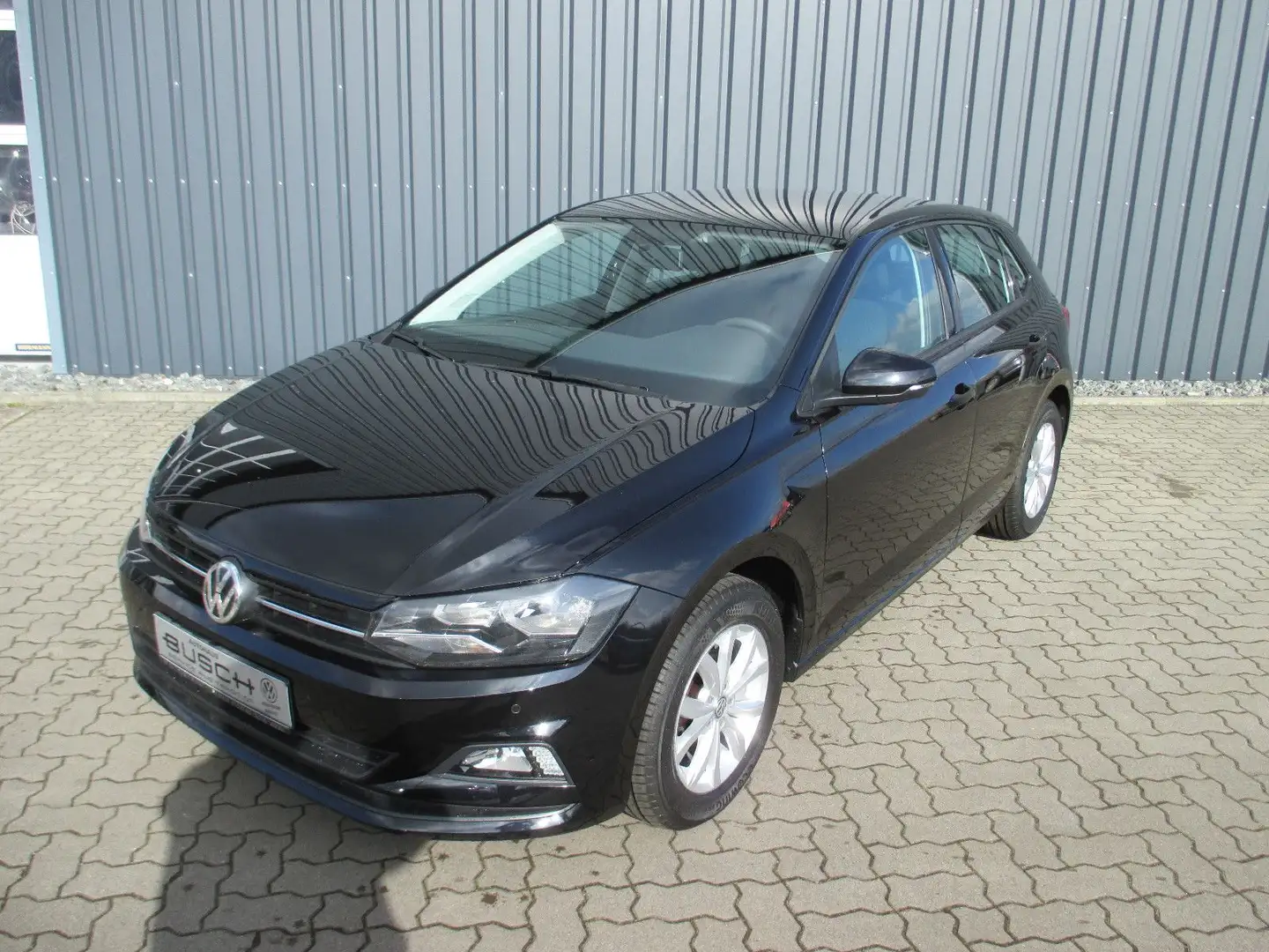 Volkswagen Polo VI Comfortline TSI 1,0l 70kw, AHK,LM,Klima, Schwarz - 1