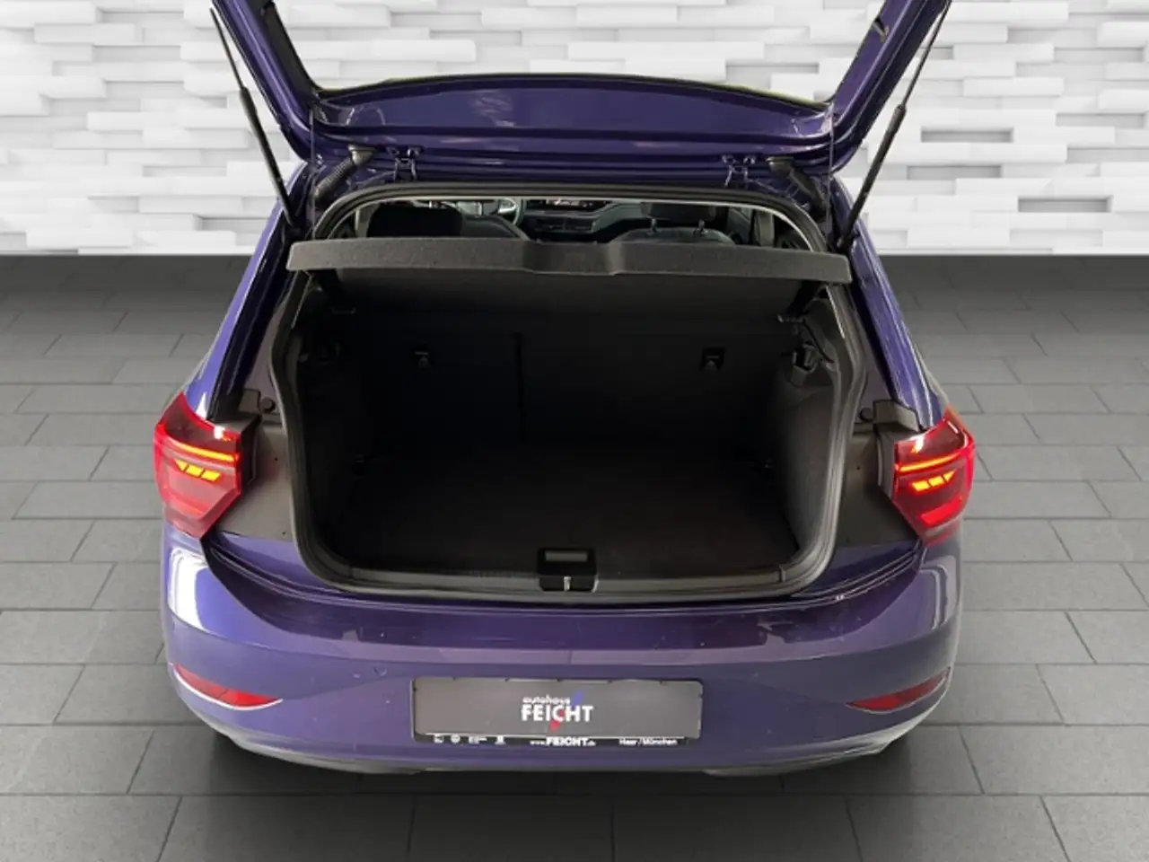 Volkswagen Polo 1.0 TSI Style+LED+NAVI+PANO+AHK+APP-CONNECT 17