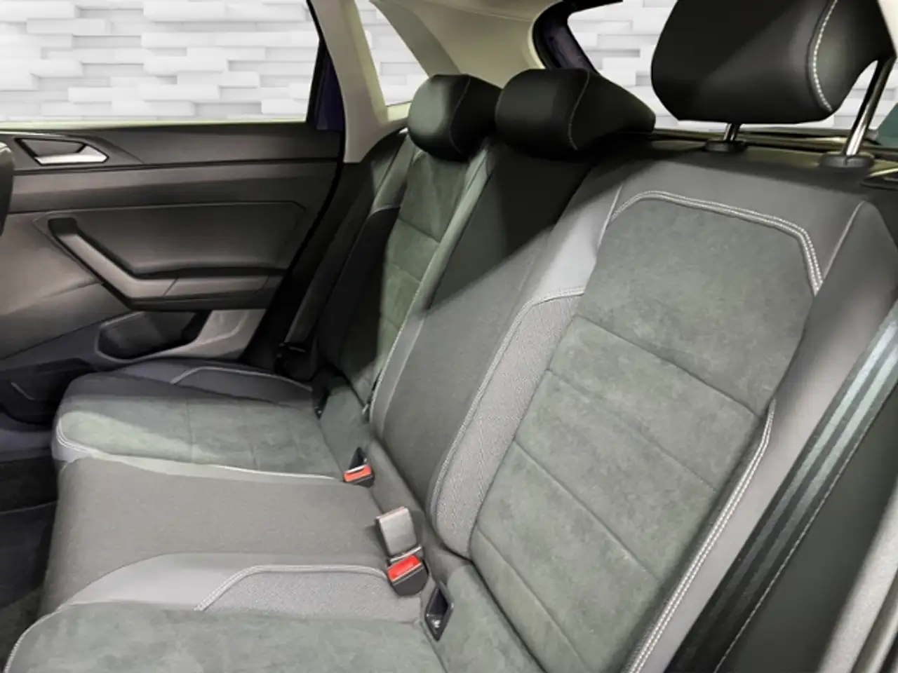 Volkswagen Polo 1.0 TSI Style+LED+NAVI+PANO+AHK+APP-CONNECT 9