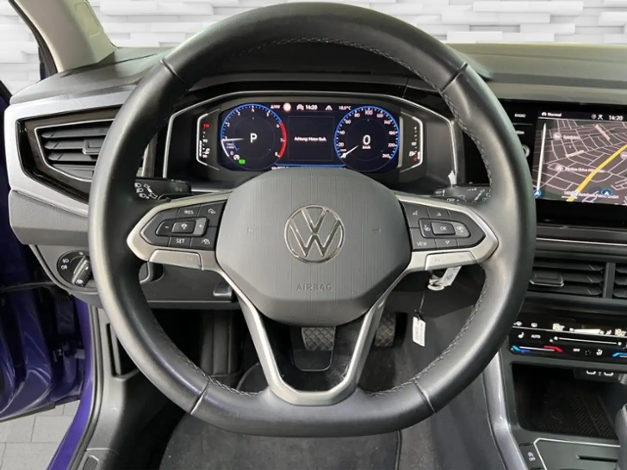 Volkswagen Polo 1.0 TSI Style+LED+NAVI+PANO+AHK+APP-CONNECT 15