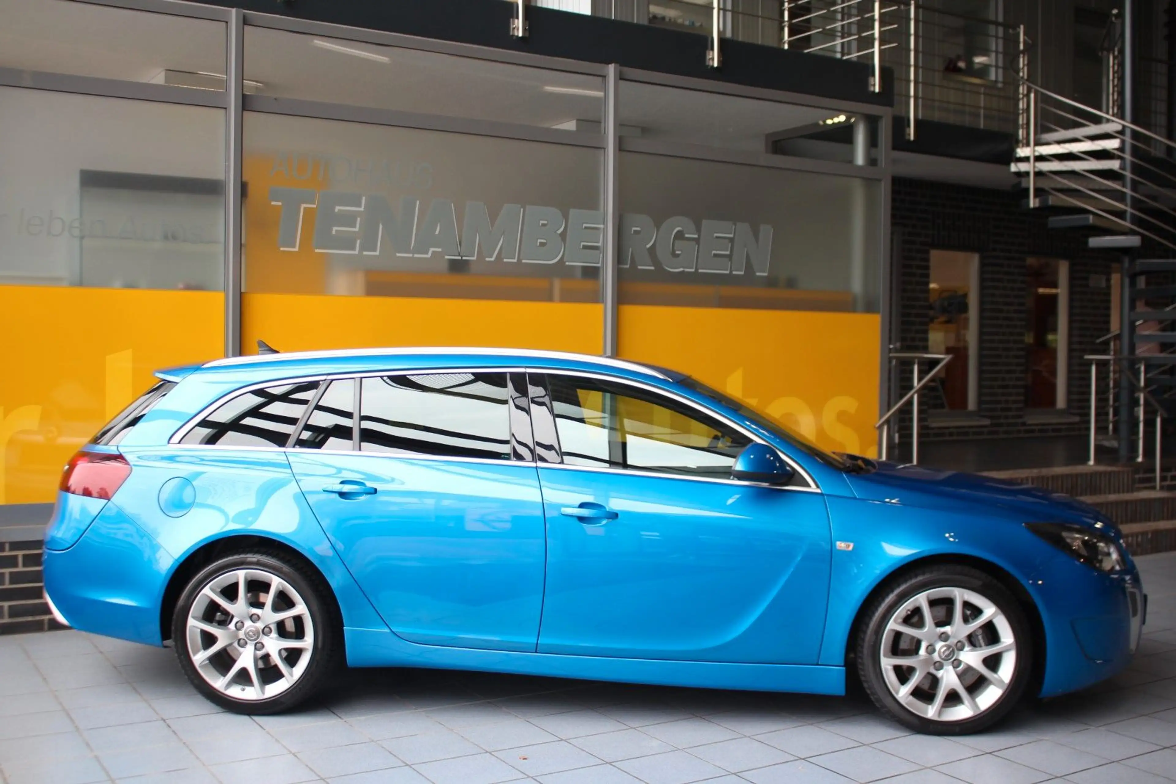 Opel Insignia A Sports Tourer OPC 4x4 Recaro Kamera — photo 4