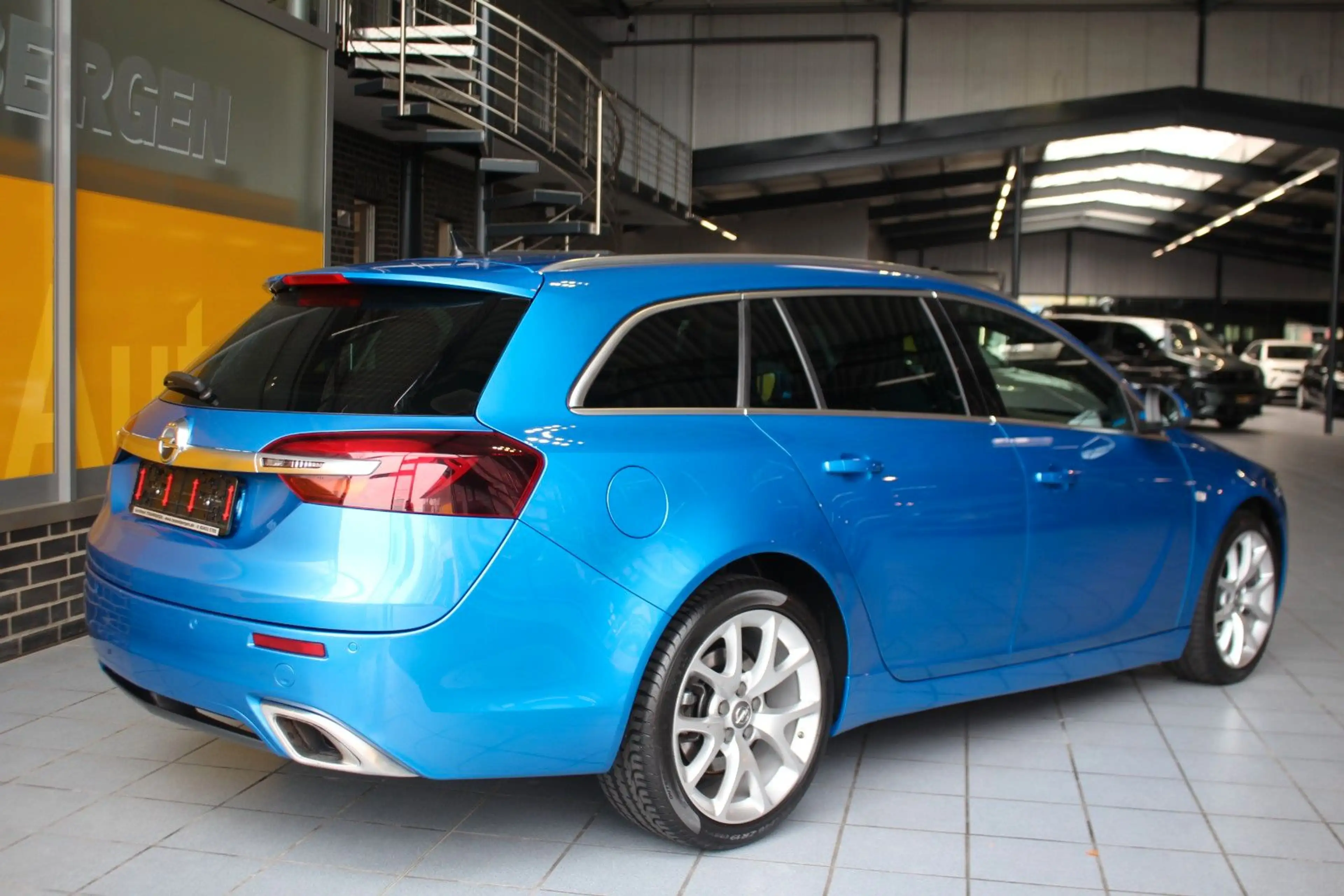 Opel Insignia A Sports Tourer OPC 4x4 Recaro Kamera — photo 15