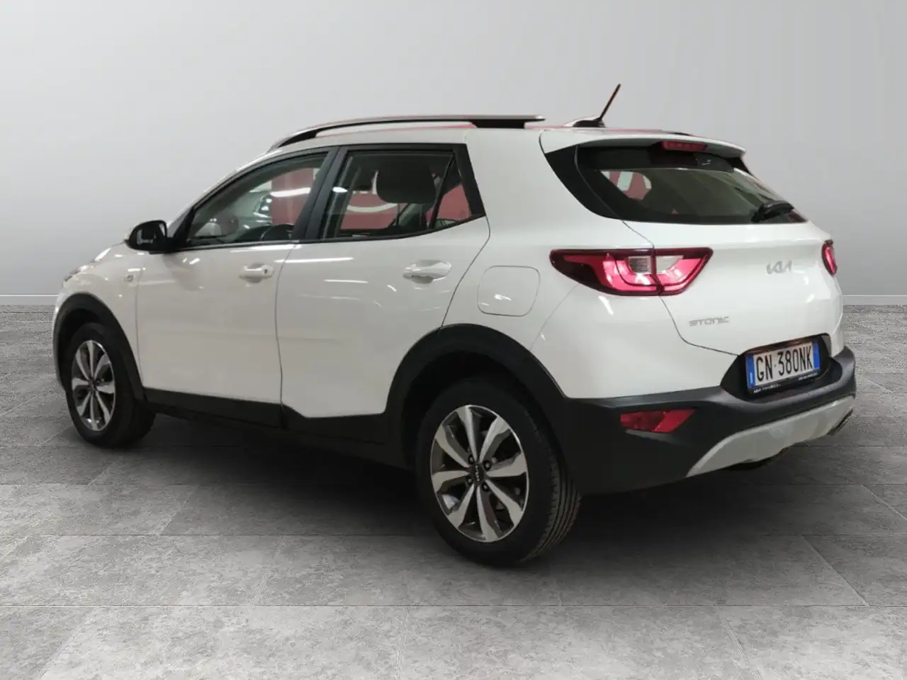 Kia Stonic 1.2 DPi GPL Urban Techno&Design Pack 5