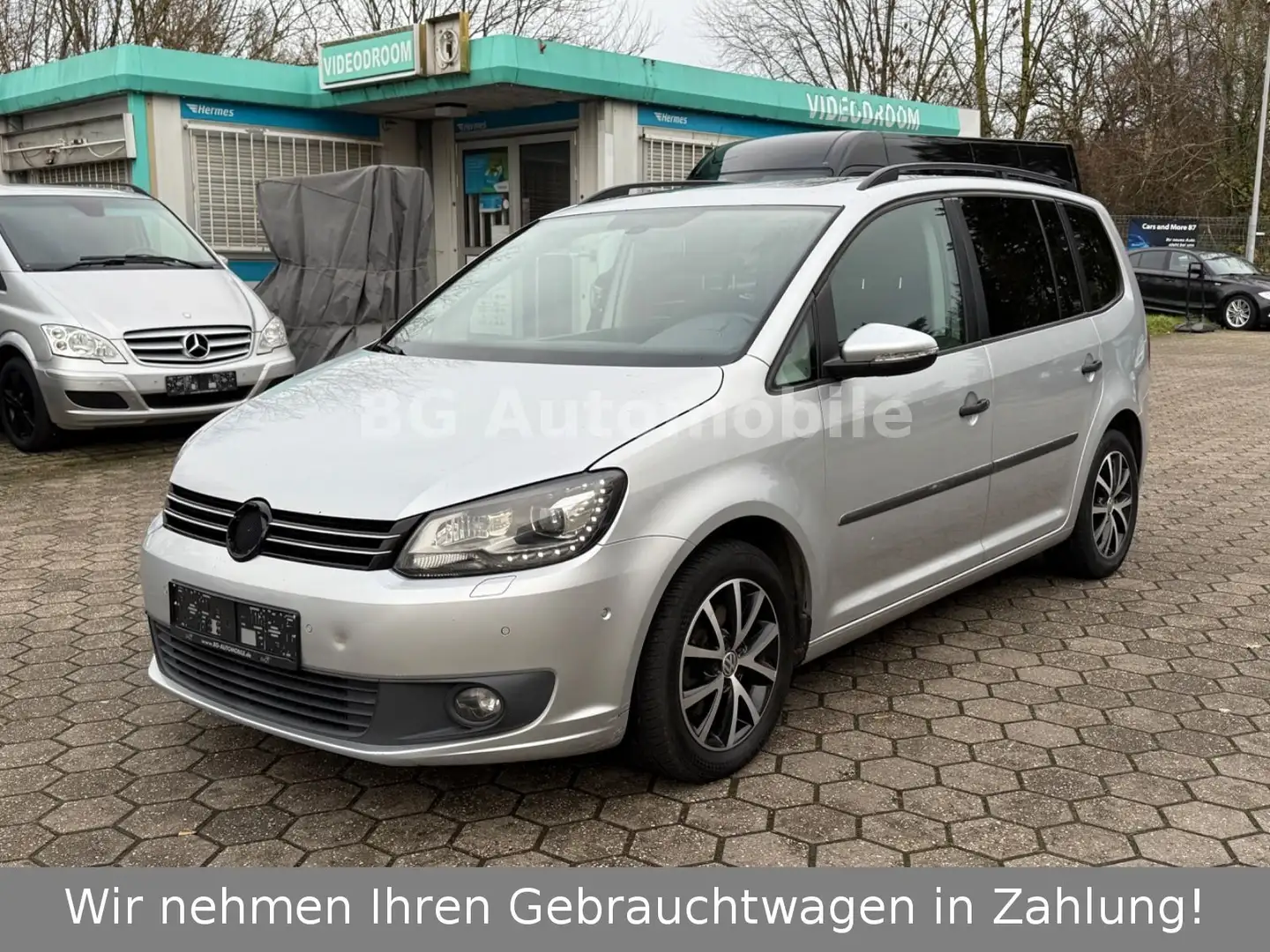 Volkswagen Touran Highline *Panorama*DSG*7-Sitzer*Xenon* Argent - 1