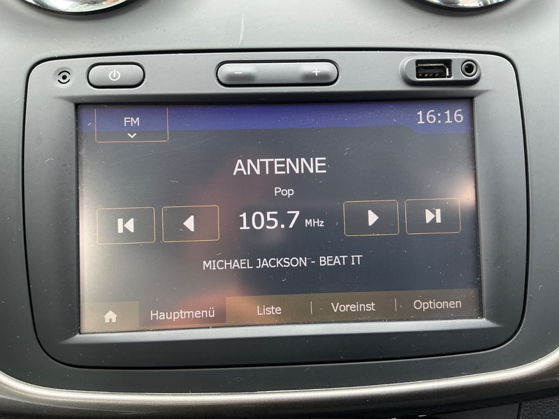 Dacia Sandero Stepway Prestige 1.5 DCI BT NAVI Kamera — photo 17