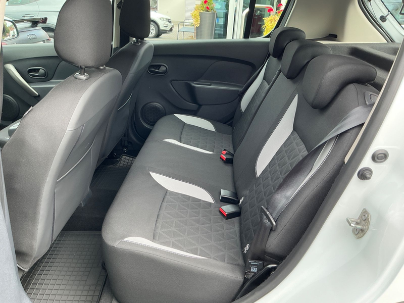 Dacia Sandero Stepway Prestige 1.5 DCI BT NAVI Kamera — photo 12