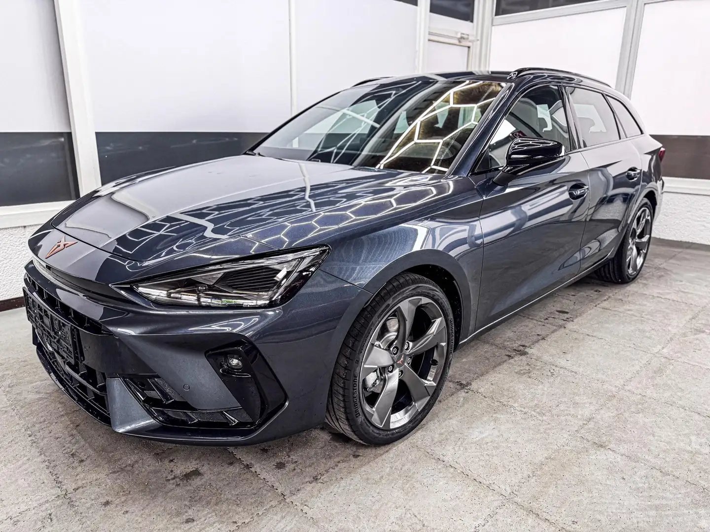 CUPRA Leon Sportstourer 1.5 TSI SHZ RFK KEYLESS LED 1.5 TS... Grau - 1