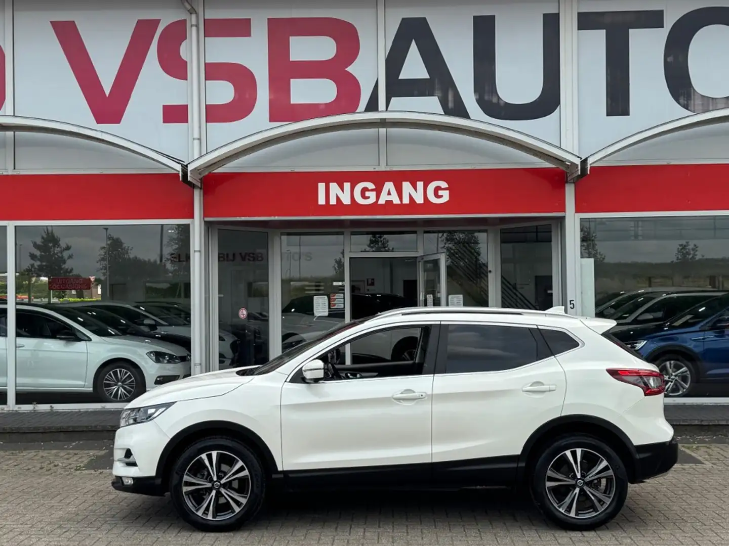 Nissan Qashqai 1.3 DIG-T 140PK TEKNA LED NAVI PANO-DAK CAMERA AIR Blanc - 2
