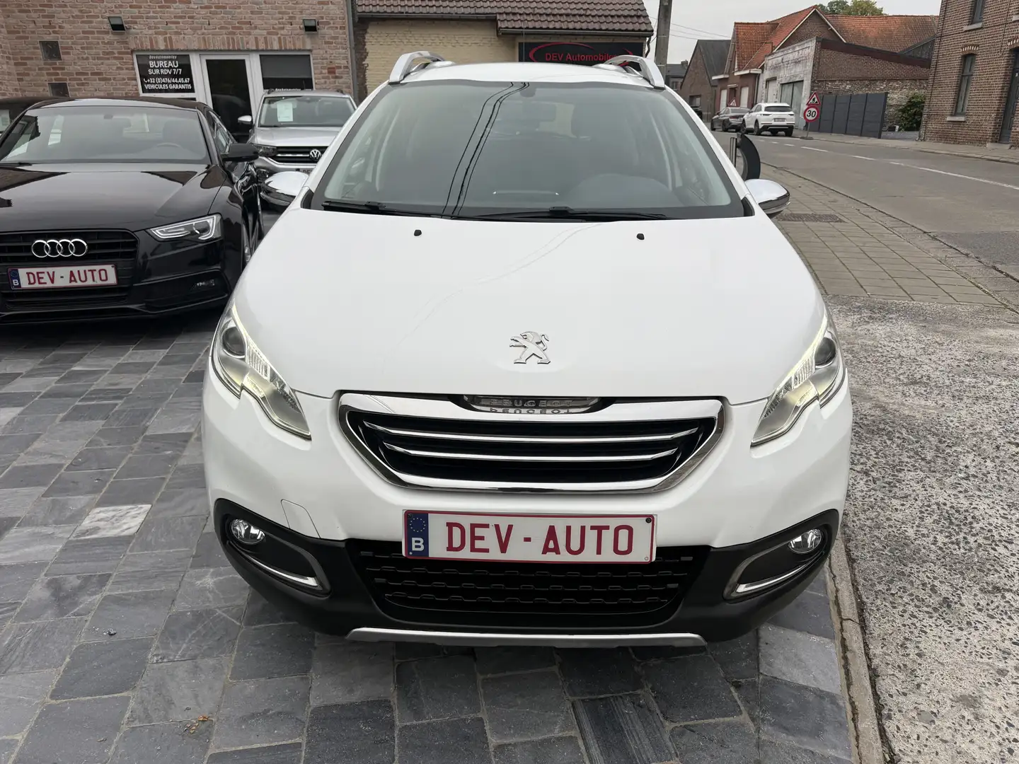 Peugeot 2008 2008 1.6 BlueHDi Style*garantie 12m* Wit - 2