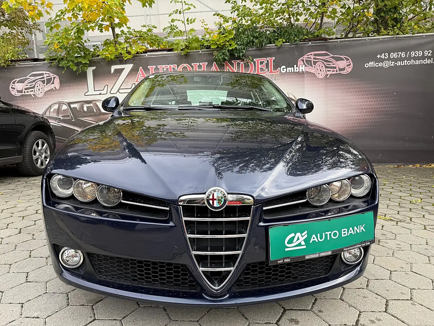 Alfa Romeo 159 Alfa 159 159 1.9 JTDM 16V Distinctive Blau - 2
