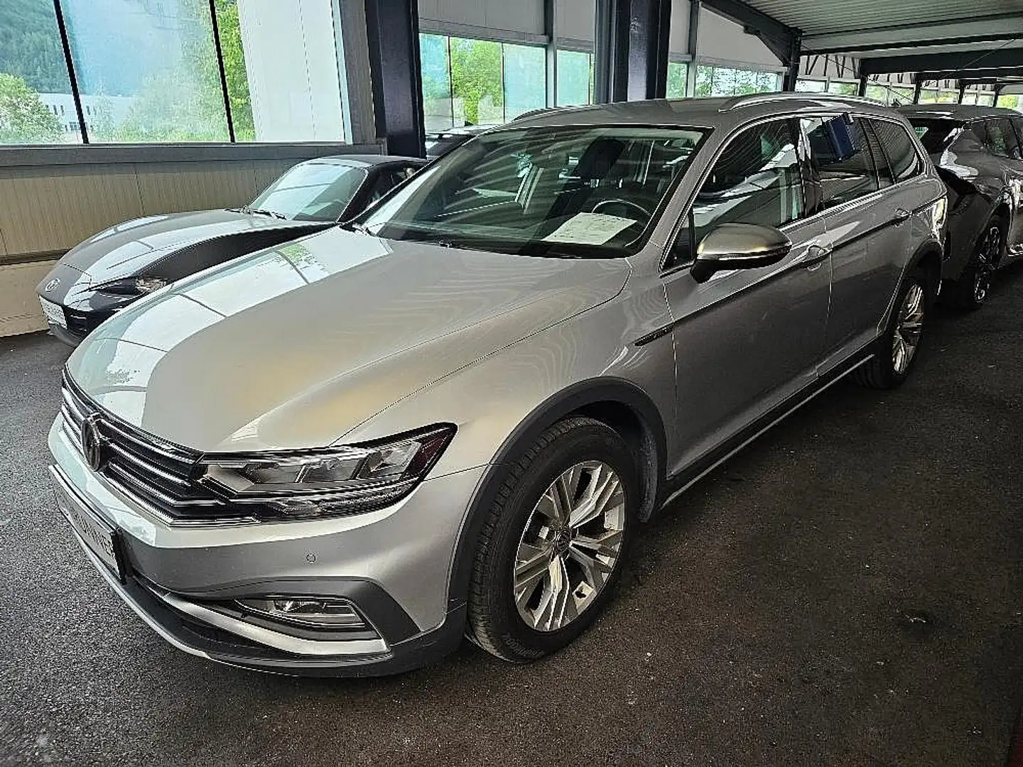 Volkswagen Passat Alltrack 2,0 TDI SCR 4Motion DSG Gris - 2
