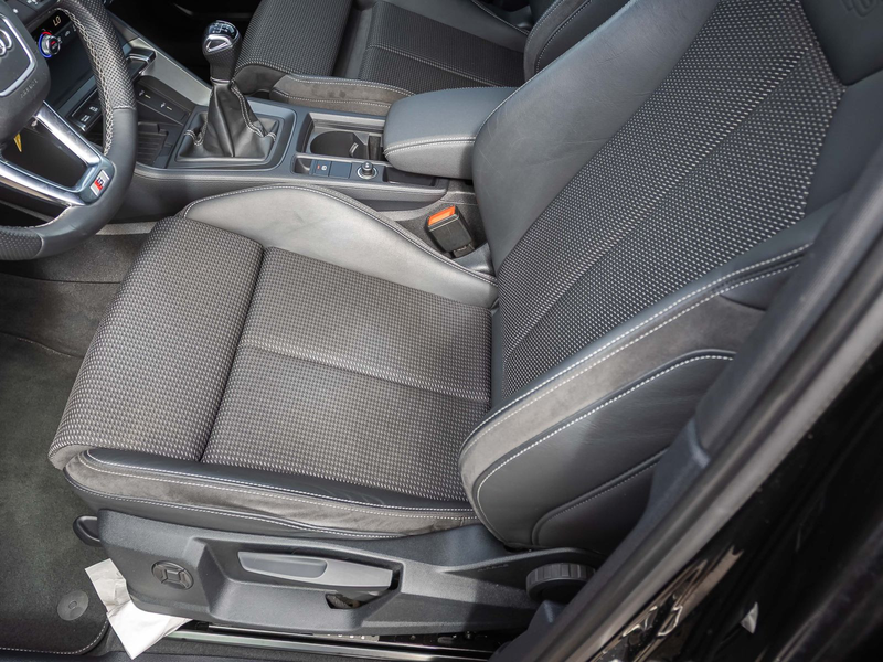 Audi Q3 S line 35TFSI Navi LED CarPlay GRA — photo 14