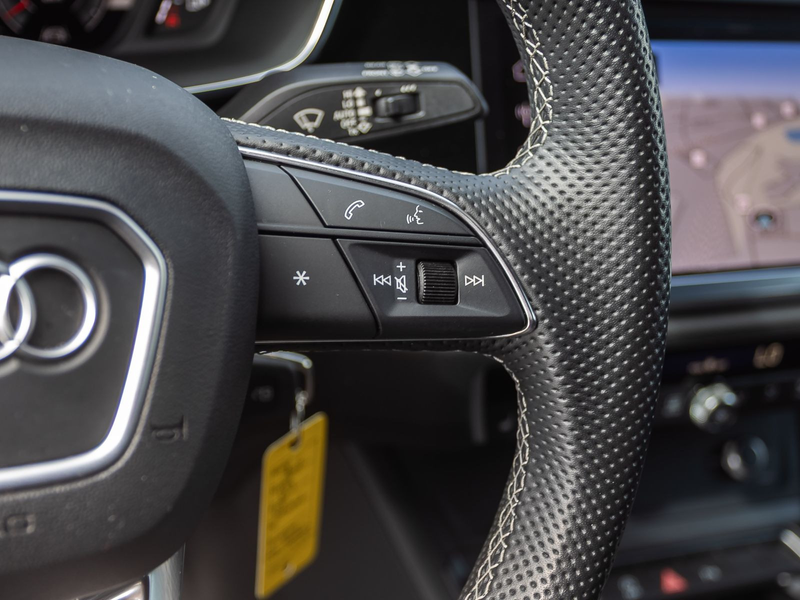 Audi Q3 S line 35TFSI Navi LED CarPlay GRA — photo 17