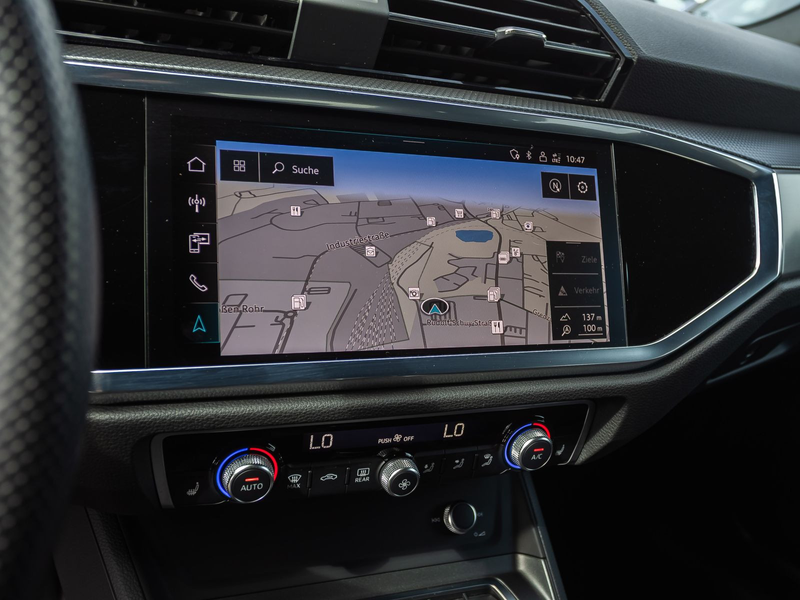 Audi Q3 S line 35TFSI Navi LED CarPlay GRA — photo 22