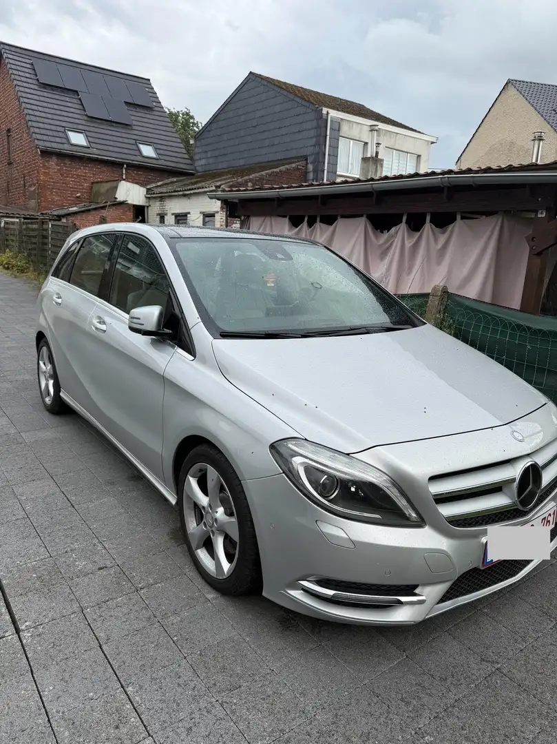 Mercedes-Benz B 250 (BlueEFFICIENCY) 7G-DCT - 1