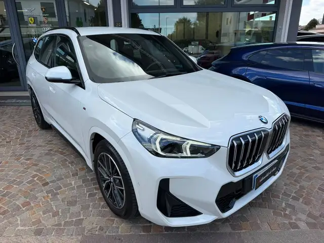 BMW X1 view 5