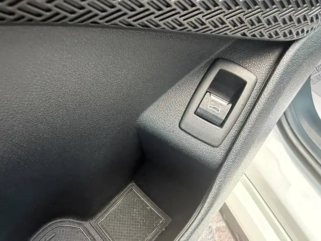 BMW X1 view 16