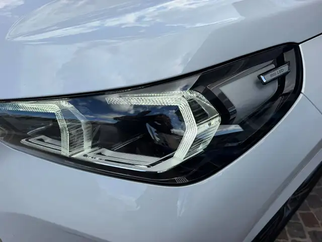 BMW X1 view 8