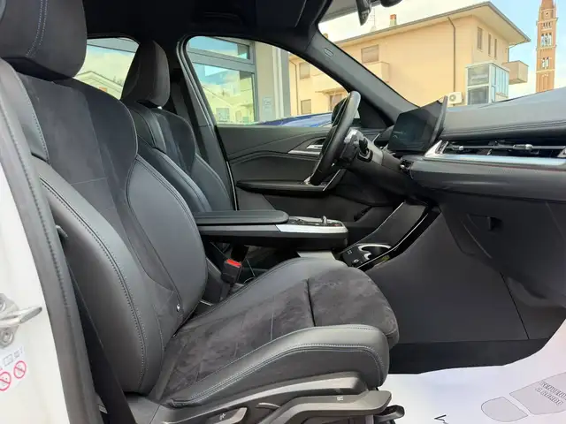 BMW X1 view 14