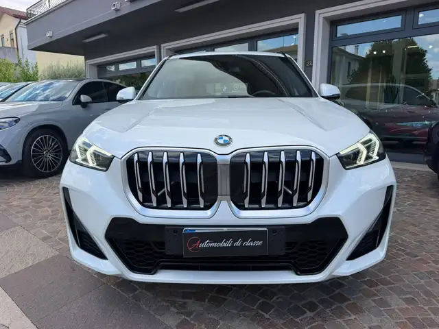 BMW X1 view 2
