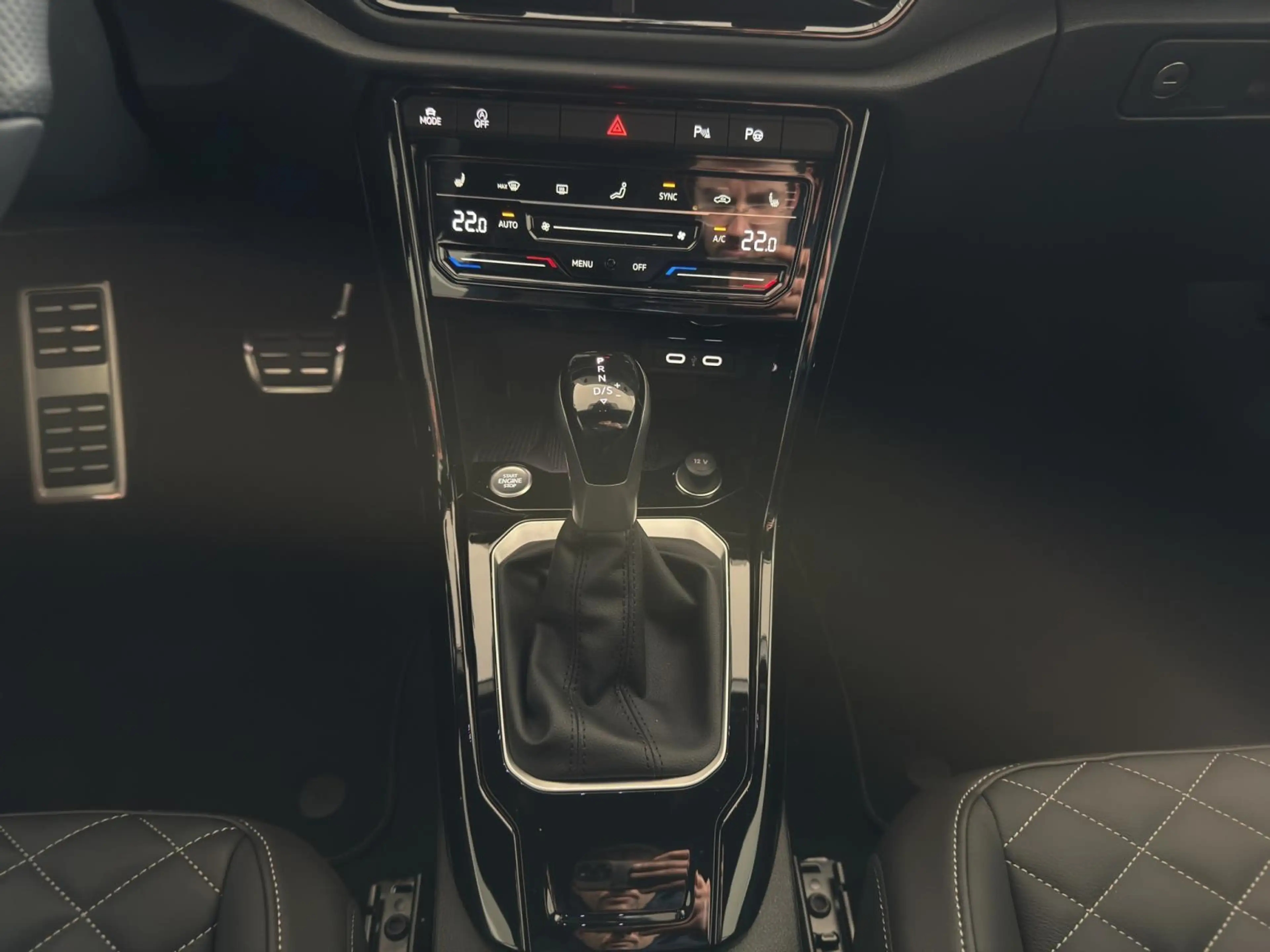 Volkswagen CC R-LINE — photo 12