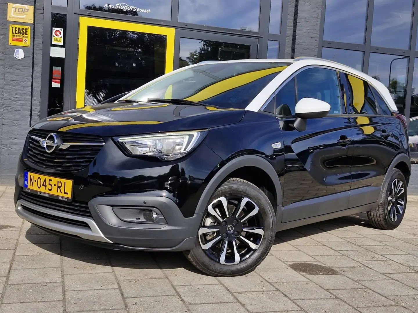 Opel Crossland X 1.2 Turbo Automaat Innovation I Trekhaak | Stoel+s Zwart - 1