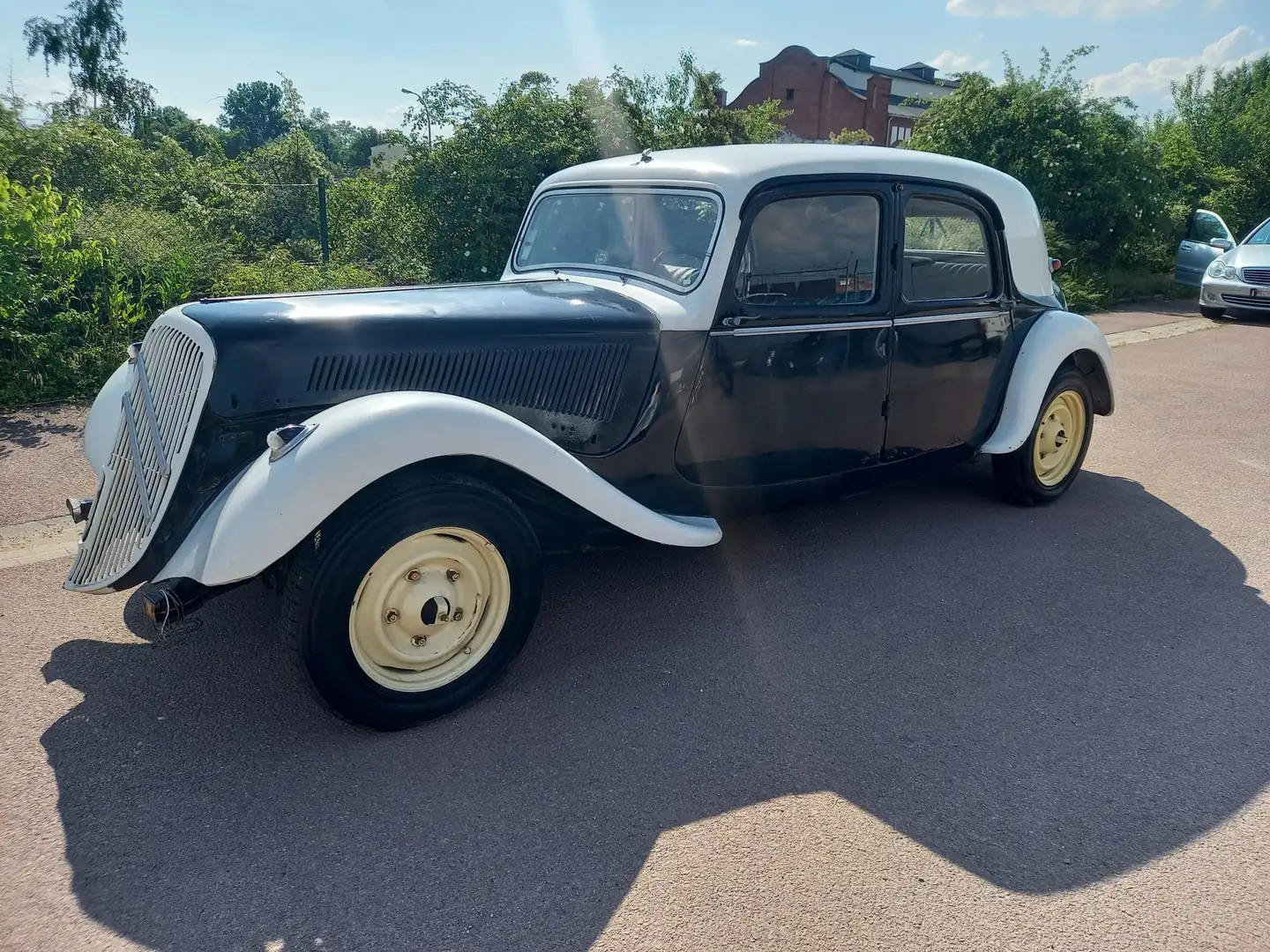 Citroen Traction BL11 Avant  (1954) Oldtimer Negro - 1