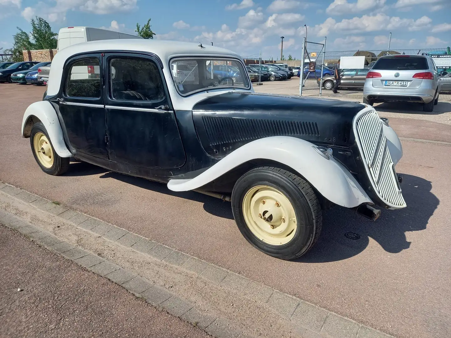 Citroen Traction BL11 Avant  (1954) Oldtimer Negro - 2