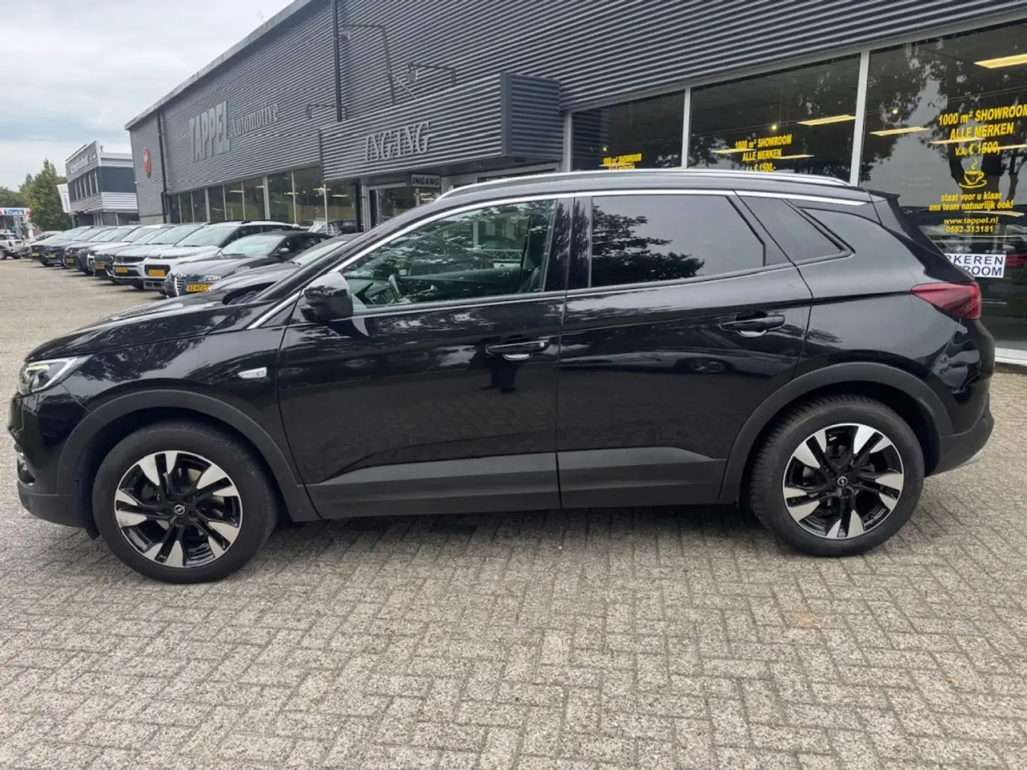 Opel Grandland X 1.2 Turbo Innovation Trekhaak/Carplay/Camera Zwart - 2