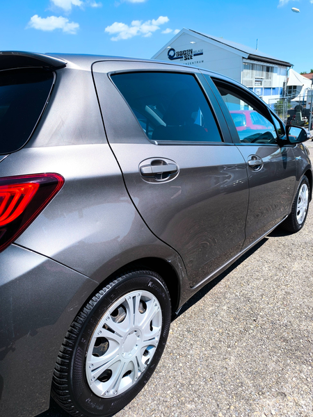 Toyota Yaris Lounge Hybrid — photo 7