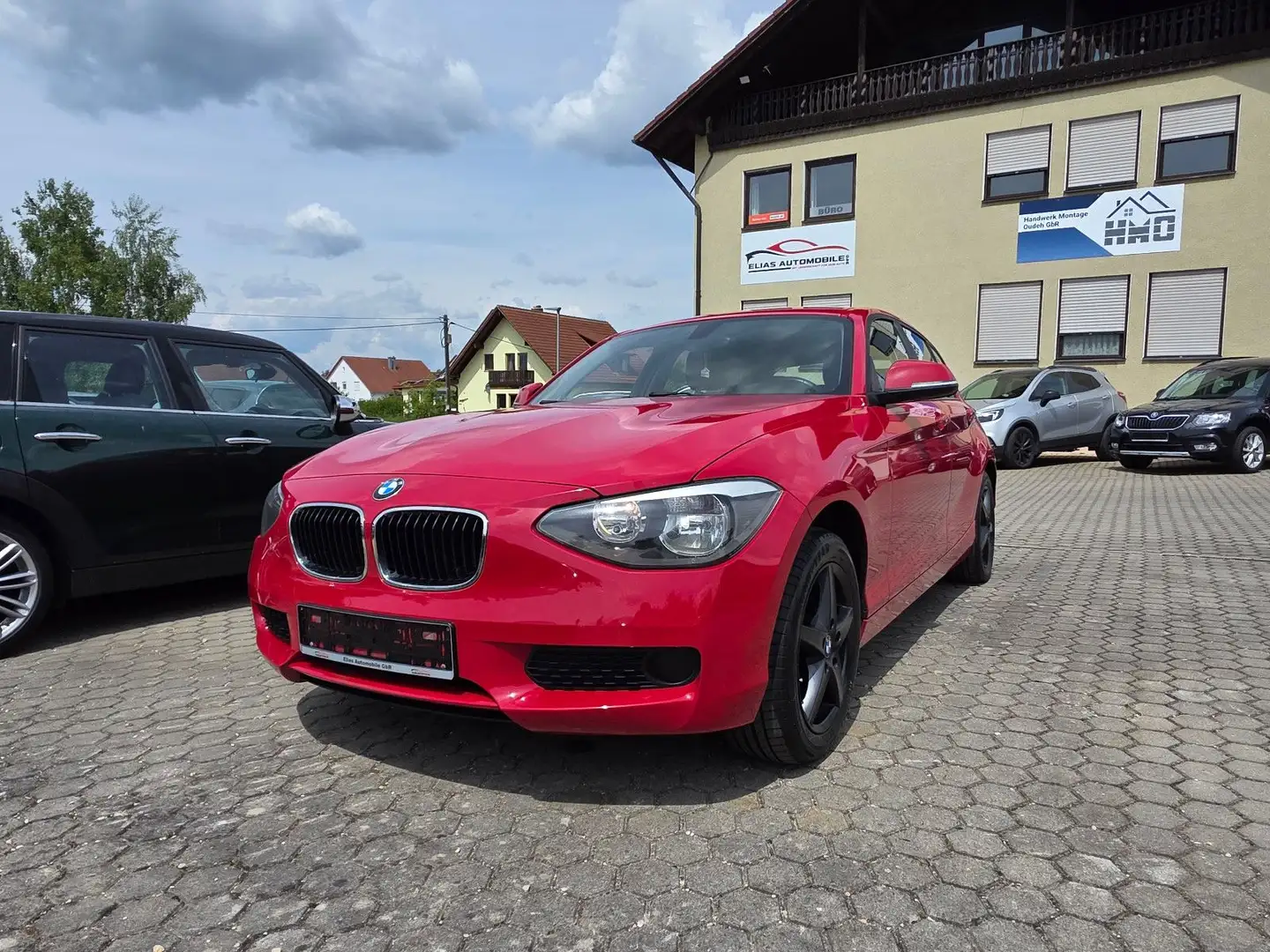 BMW 116 Baureihe 1 Lim. 5-trg. 116 i Rood - 1