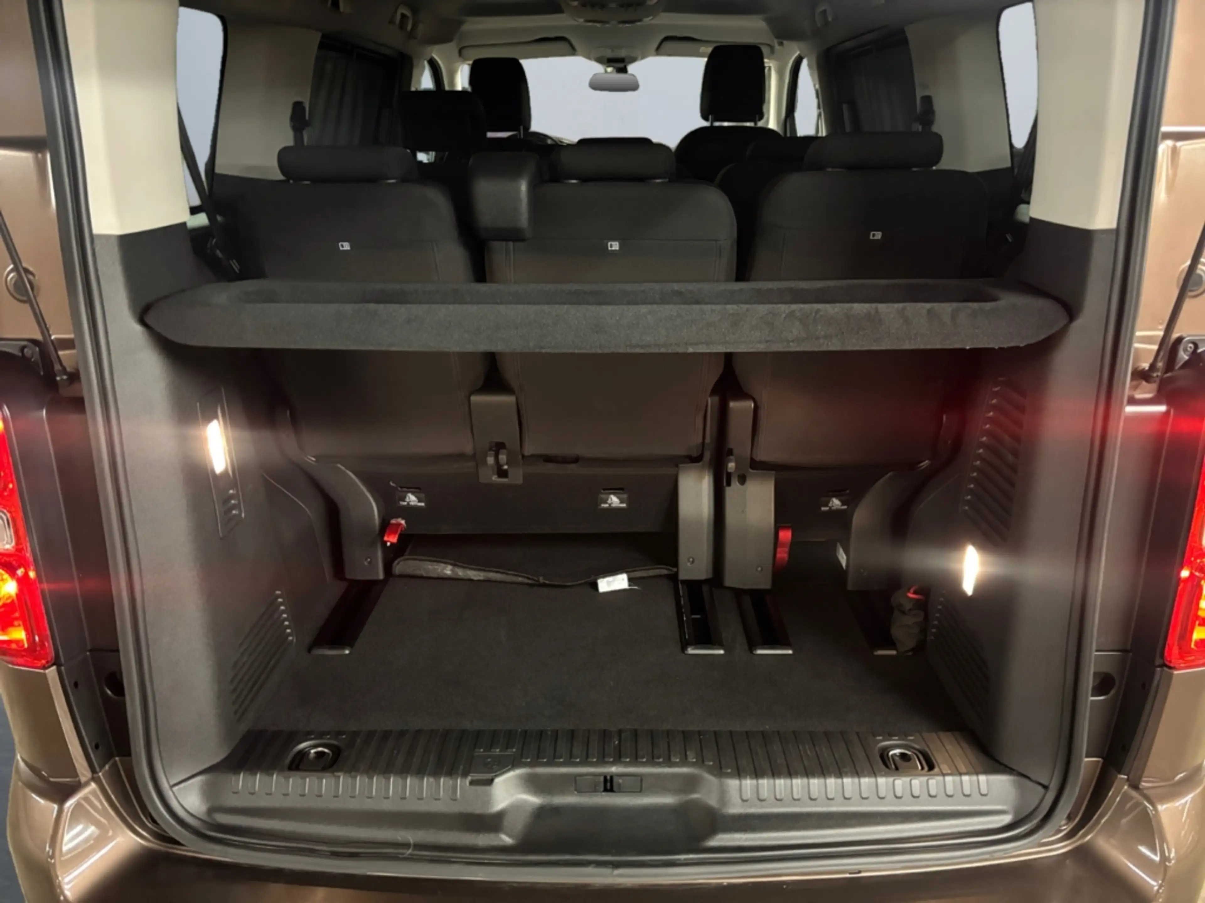 Toyota Proace 2.0 Verso L1 Team D *PDC v&h*Tempo*Klima* — photo 14