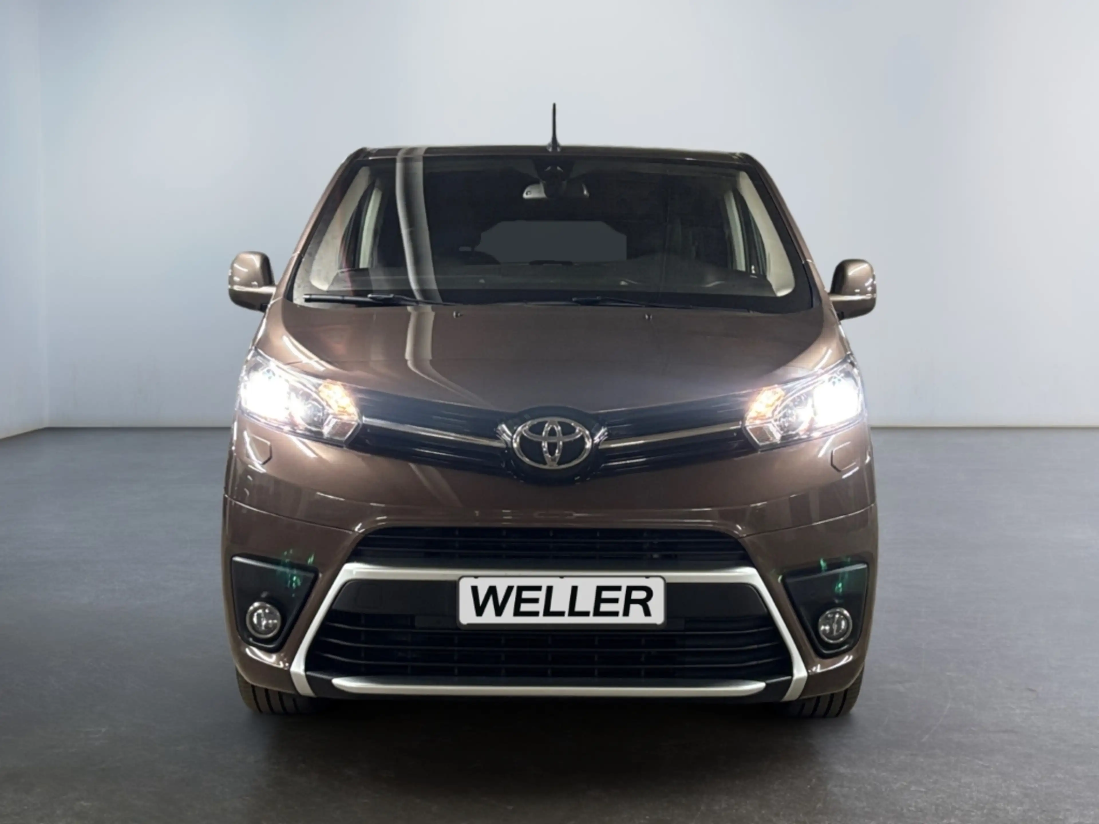 Toyota Proace 2.0 Verso L1 Team D *PDC v&h*Tempo*Klima* — photo 2