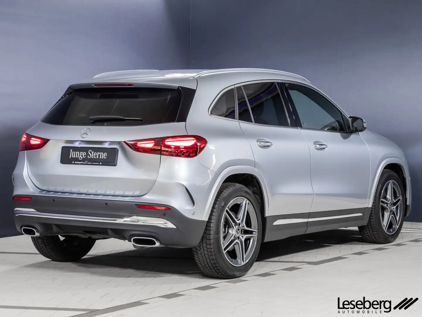 Mercedes-Benz GLA 200 GLA 200 d AMG Multibeam/AHK/ Rückfahrkamera/ DAB Silber - 2
