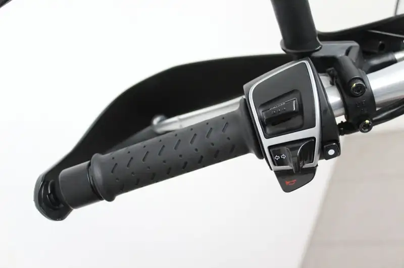 Moto Guzzi V 85 TT - foto 7