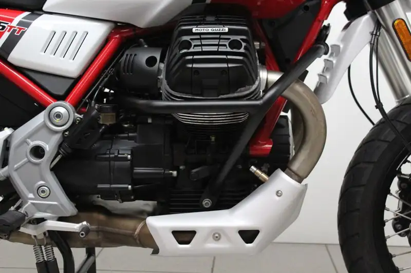 Moto Guzzi V 85 TT - foto 5