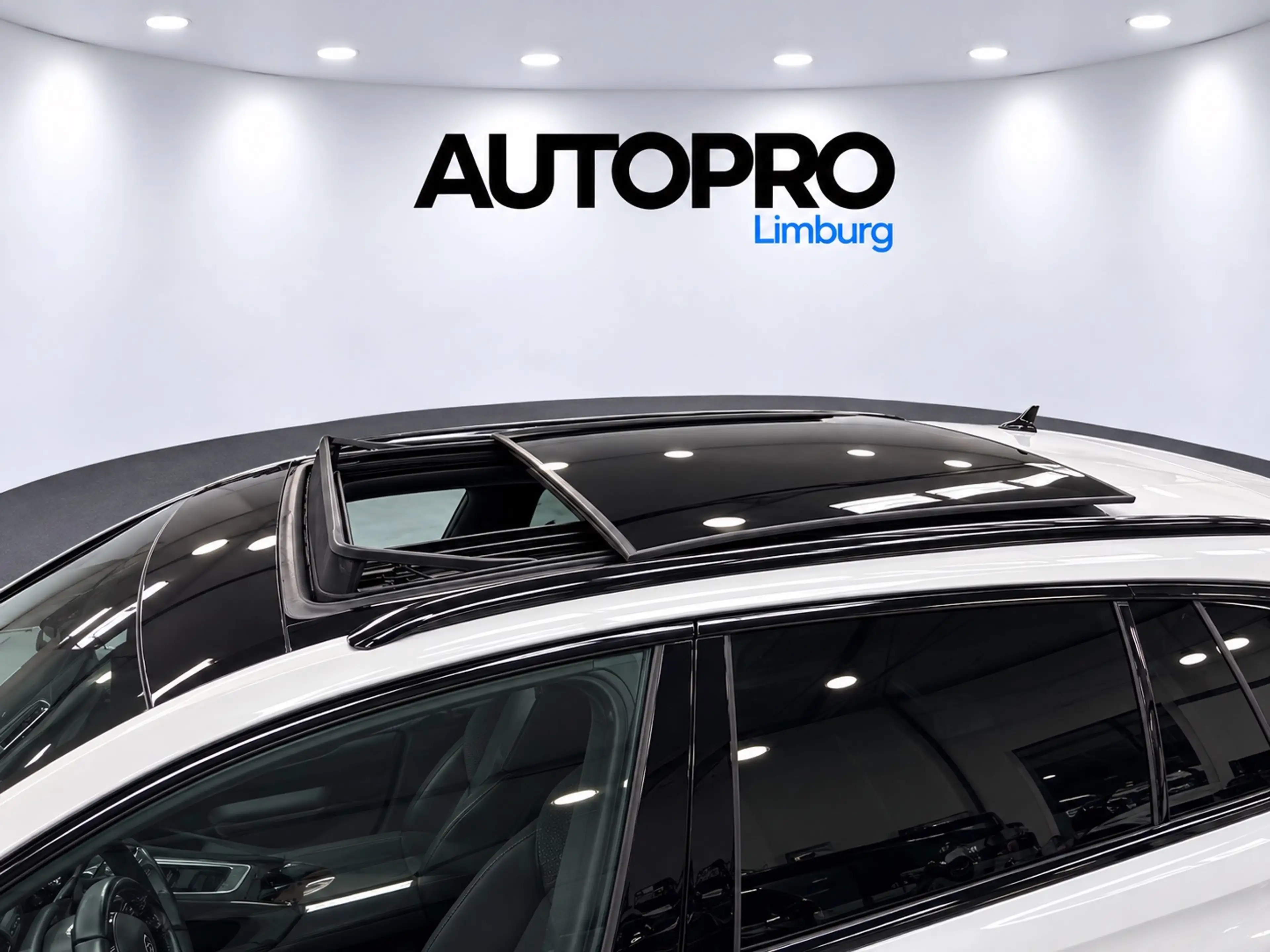 Peugeot 508 SW 1.6 HYbrid Peugeot Sport Engineered |360pk 4X4 — photo 9