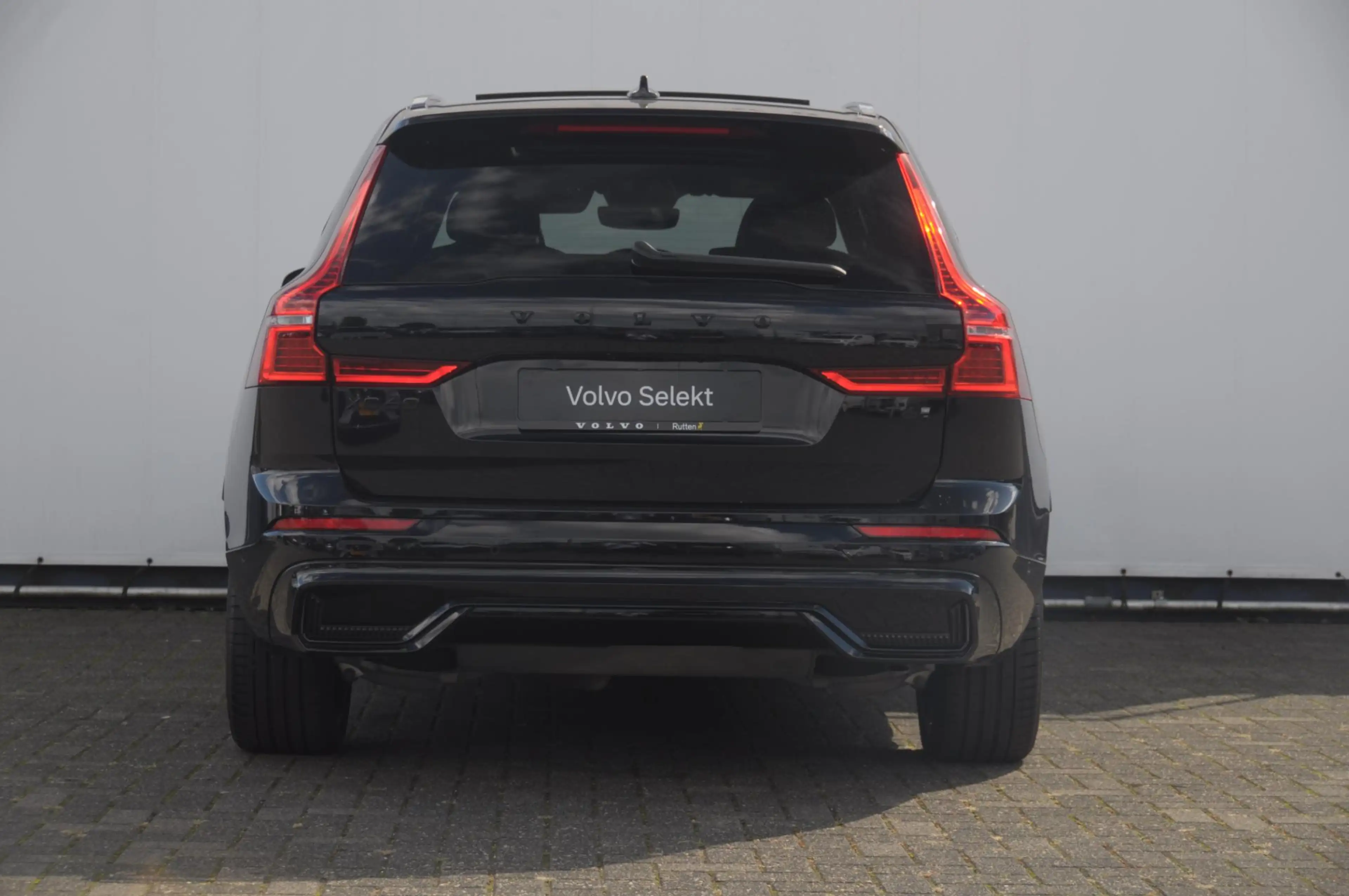 Volvo XC60 T6 350pk Automaat Plug-in AWD Ultra Black Edition — photo 6