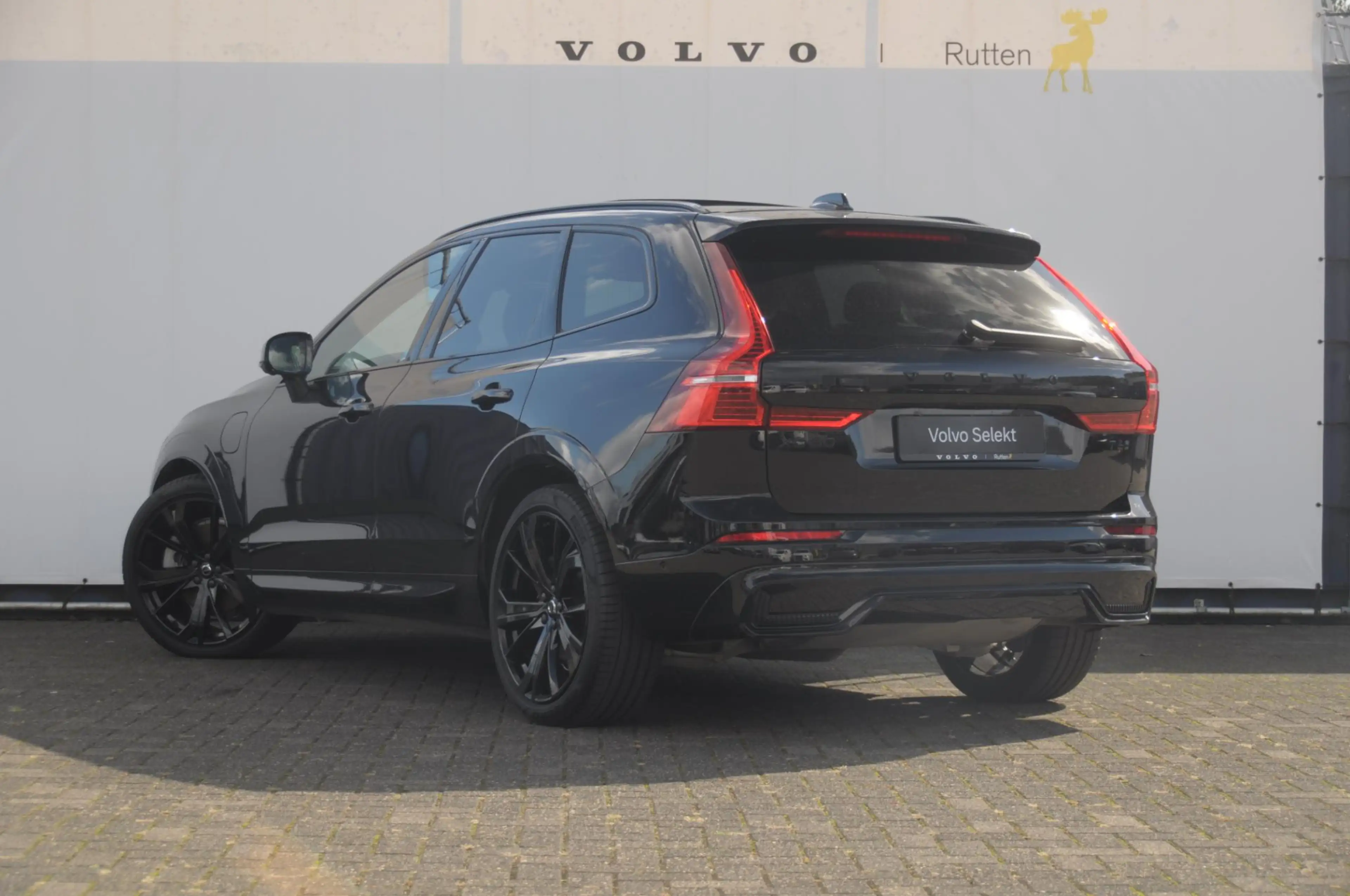Volvo XC60 T6 350pk Automaat Plug-in AWD Ultra Black Edition — photo 7