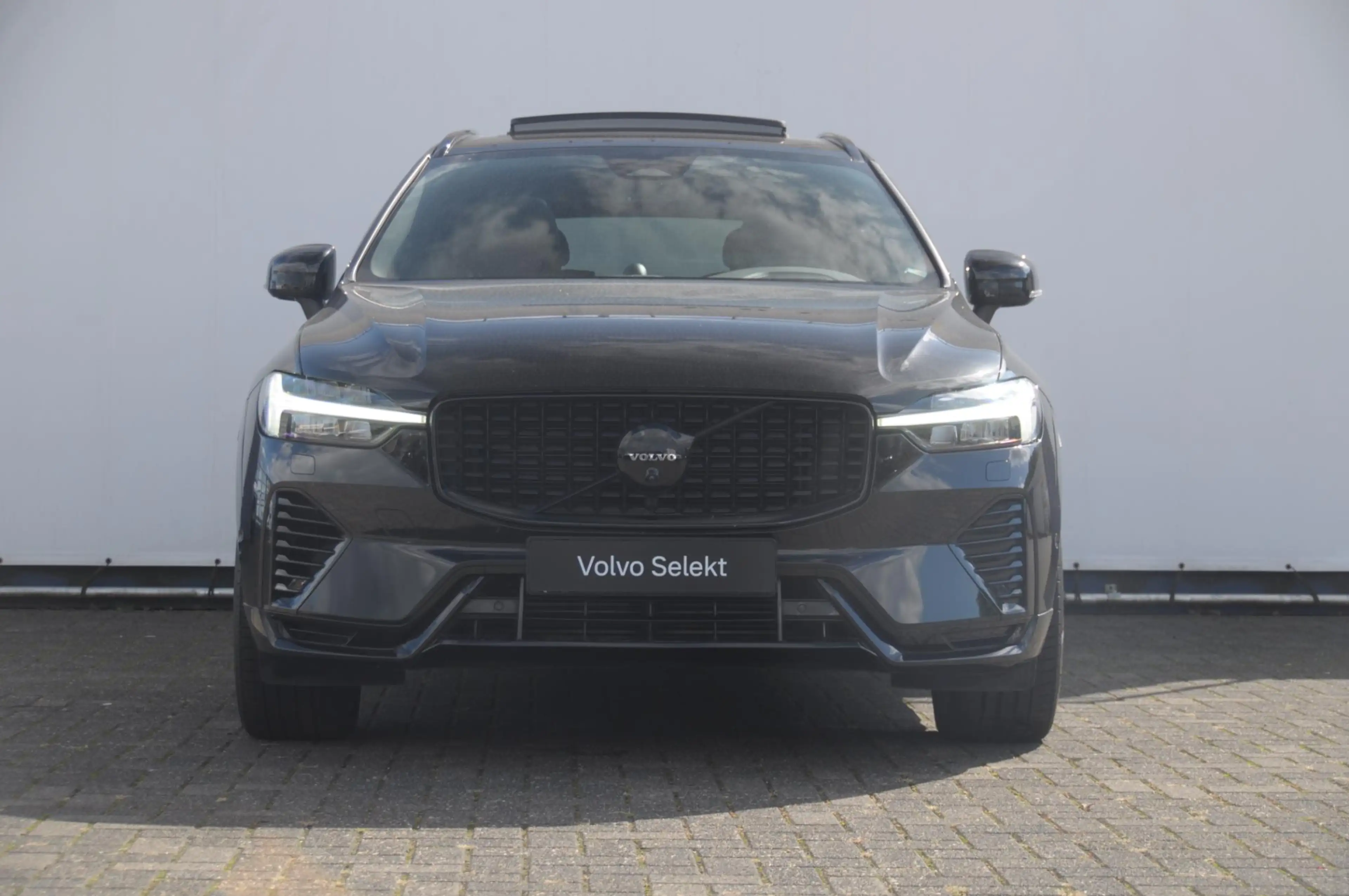 Volvo XC60 T6 350pk Automaat Plug-in AWD Ultra Black Edition — photo 2