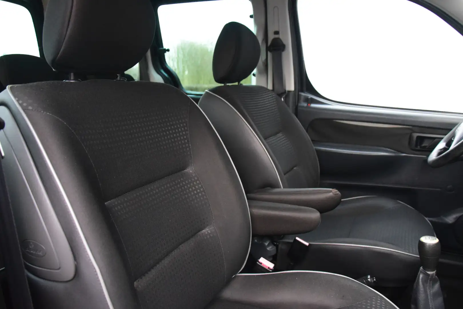 Peugeot Partner MPV 1.6-16V XT 2x Schuifdeur Priv/Glass Airco Crui Schwarz - 2